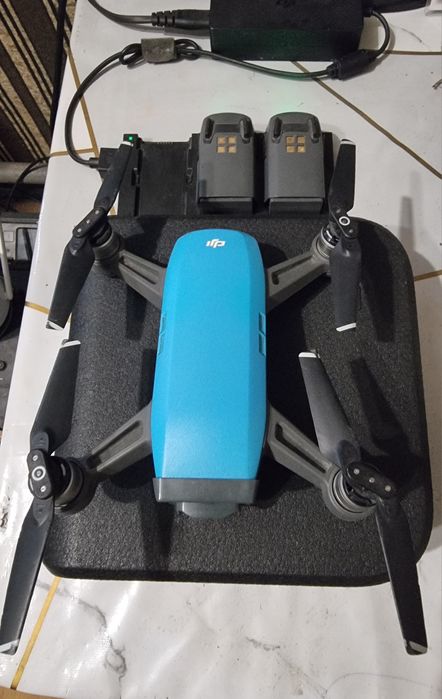 Дрон DJI Spark с камерой FullHD