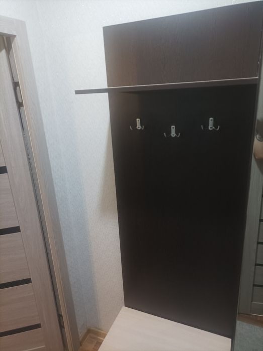 Продаётся прихожая