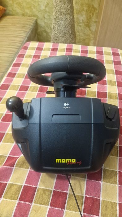 Руль игровой  logytech плюс джойстики
