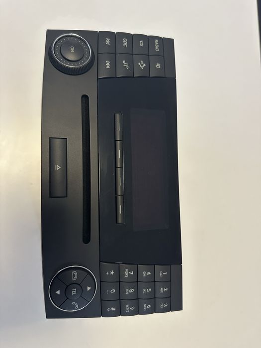 Audio 20 от Mercedes W211