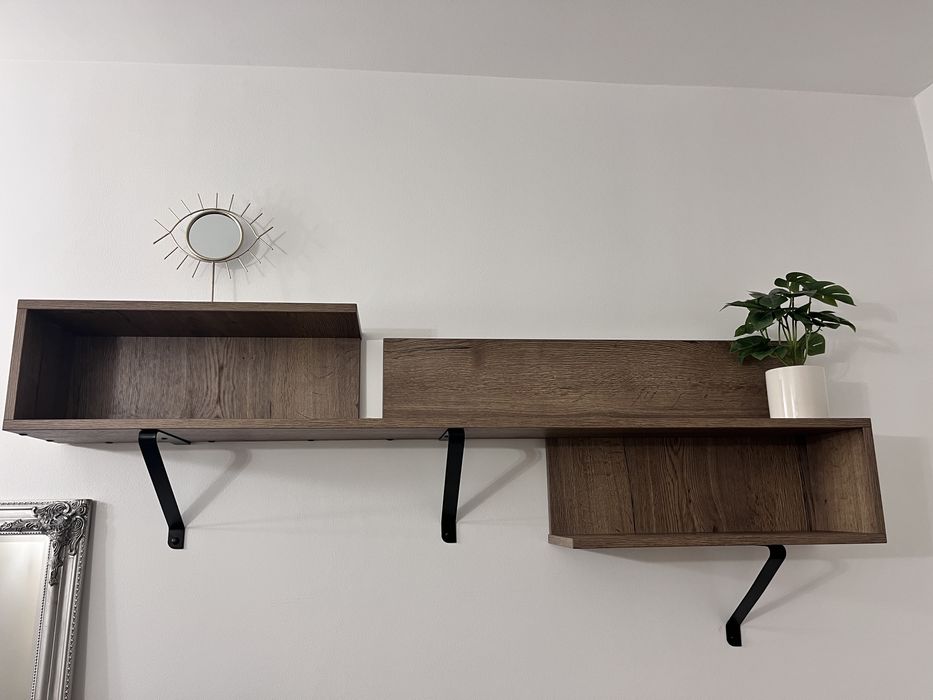 Rafturi MDF - stare impecabila