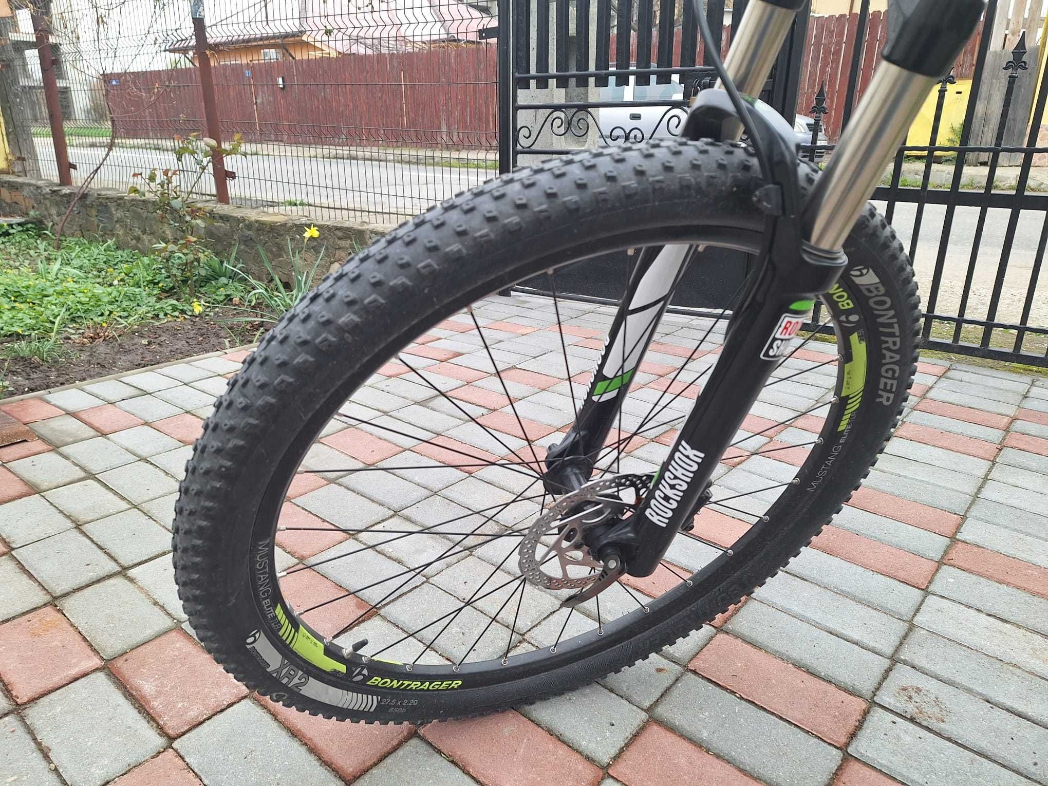 Bicicleta treck xcaliber 8