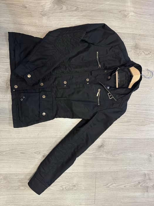 Яке Amisu 38 размер без забележки