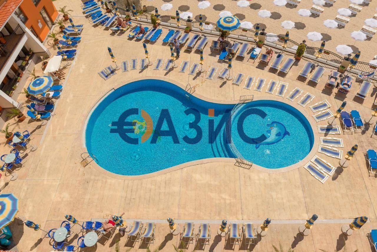 2-стаен апартамент на 2-ри етаж, Мираж, първа линия море, Несебър,