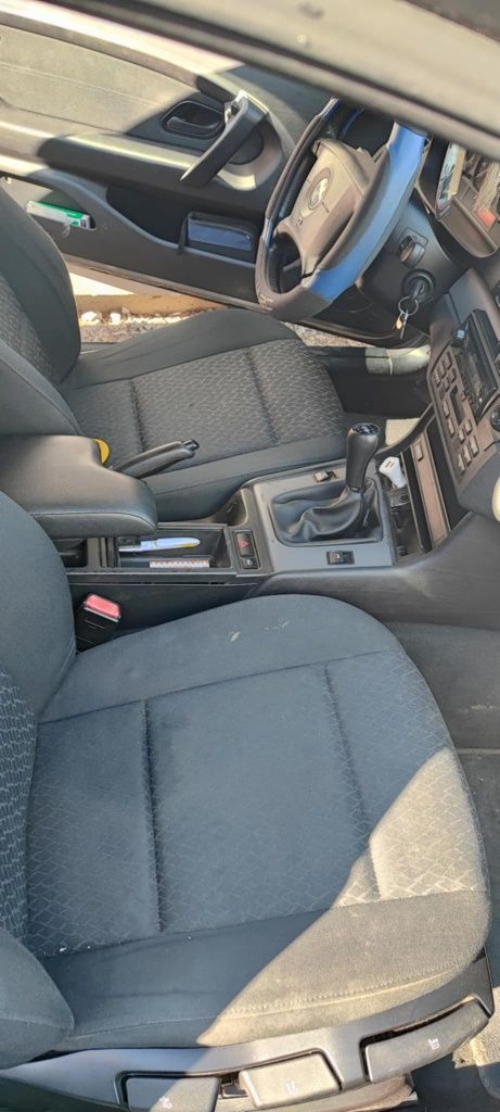BMW 318 TD 2.0 .