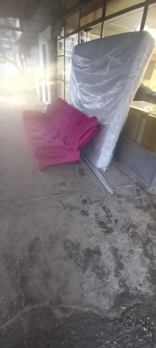 Canapea extensibila material textil defecta