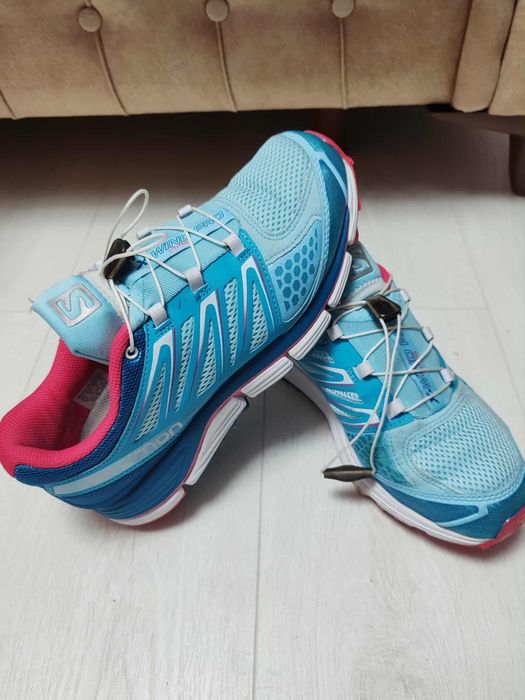 Pantofi sport Salomon Wind Pro W