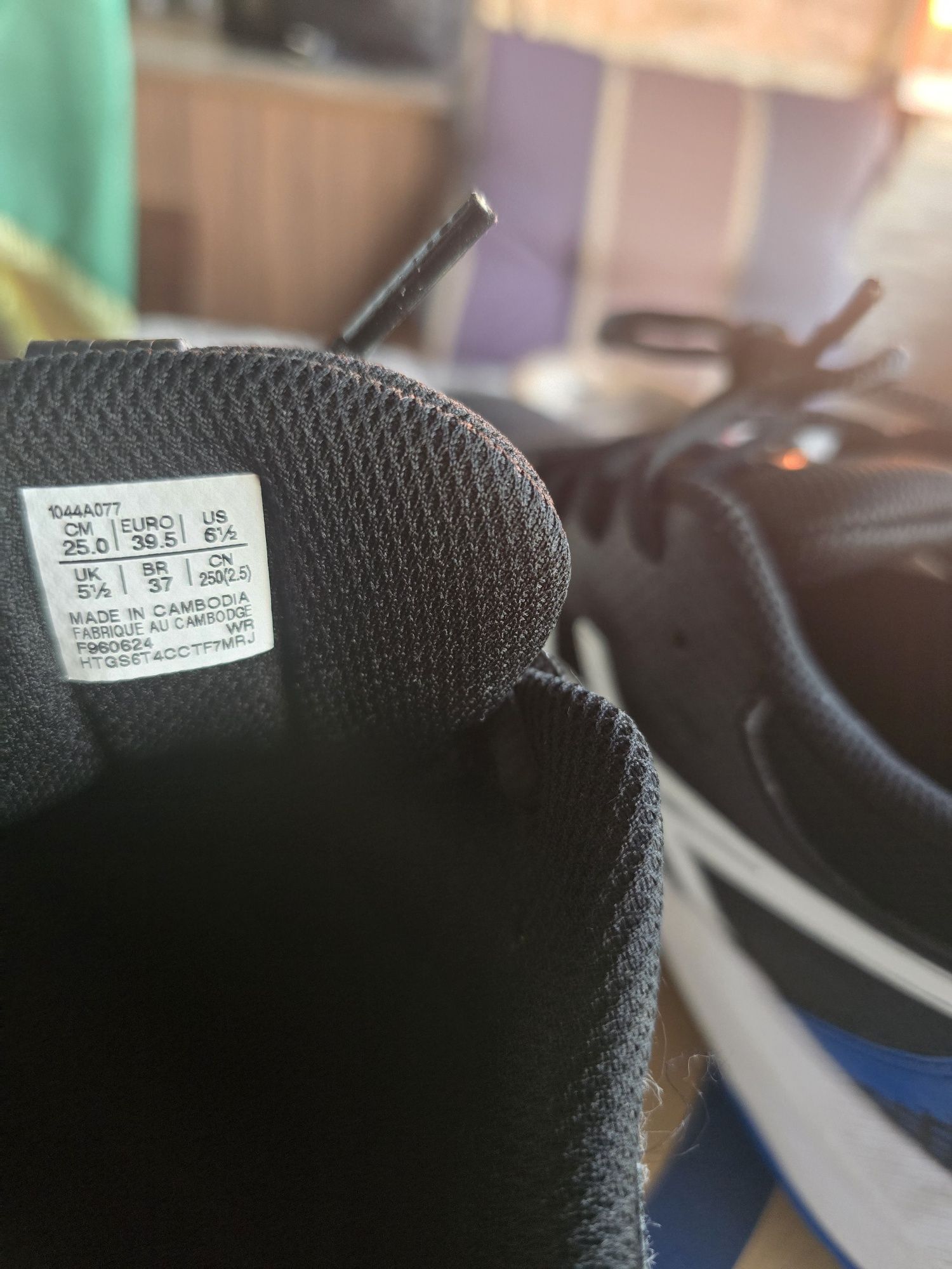 Маратонки за тенис Asics Delicate 8