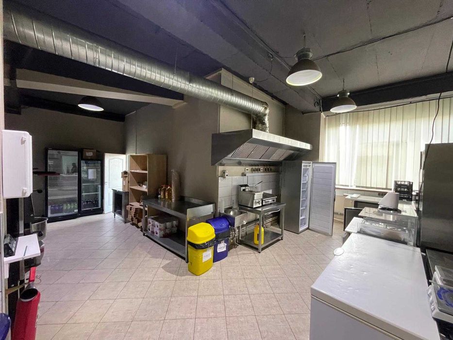 Spațiu comercial Birouri Horeca Productie Catering Hala Pizzerie 100mp