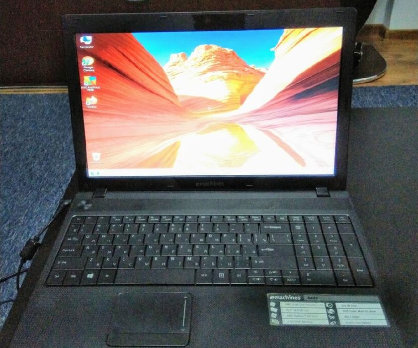 Dezmembrez Laptop Emachines E443 , placa de baza defecta