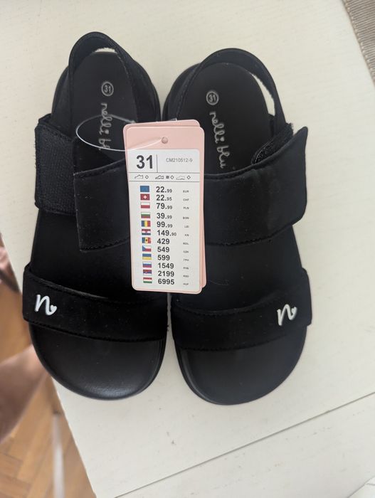 Сандали за момиче