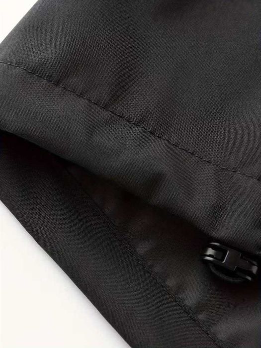 Мъжко ветроустойчиво спортно яке с качулка