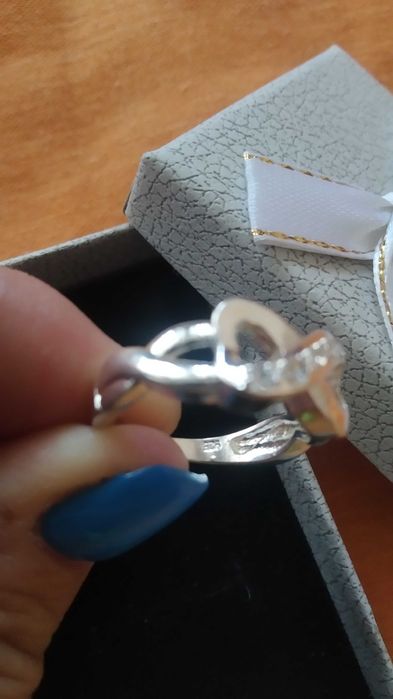 Елегантен, сребърен пръстен. Нови модели, цени 35/58 лв. В кутия.