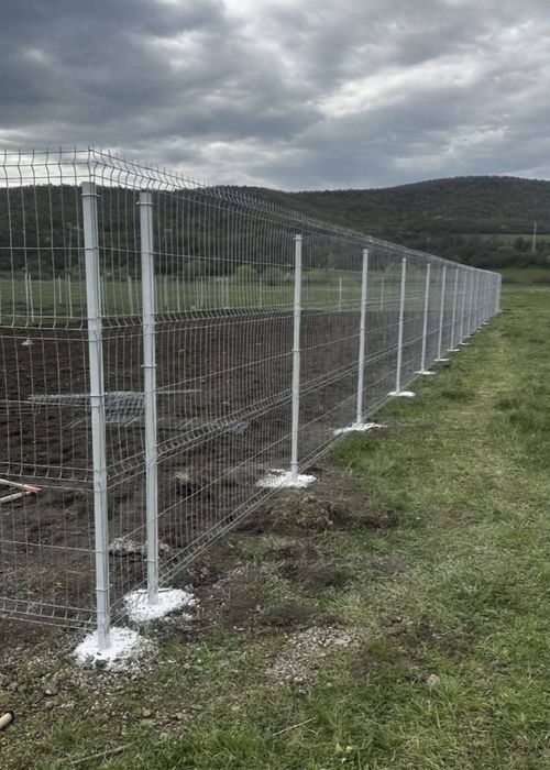 Vând gard plasa împletită