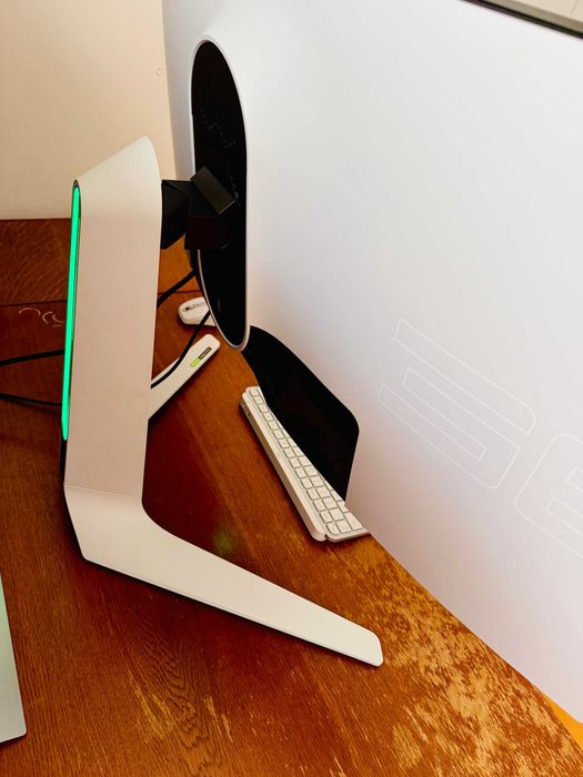 Monitor Dell Alienware LED Nano IPS 38", 144Hz, AW3821DW