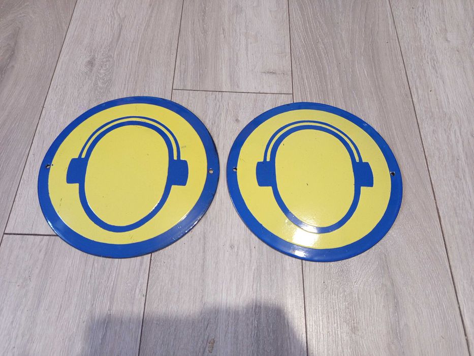 Емайлирани табели