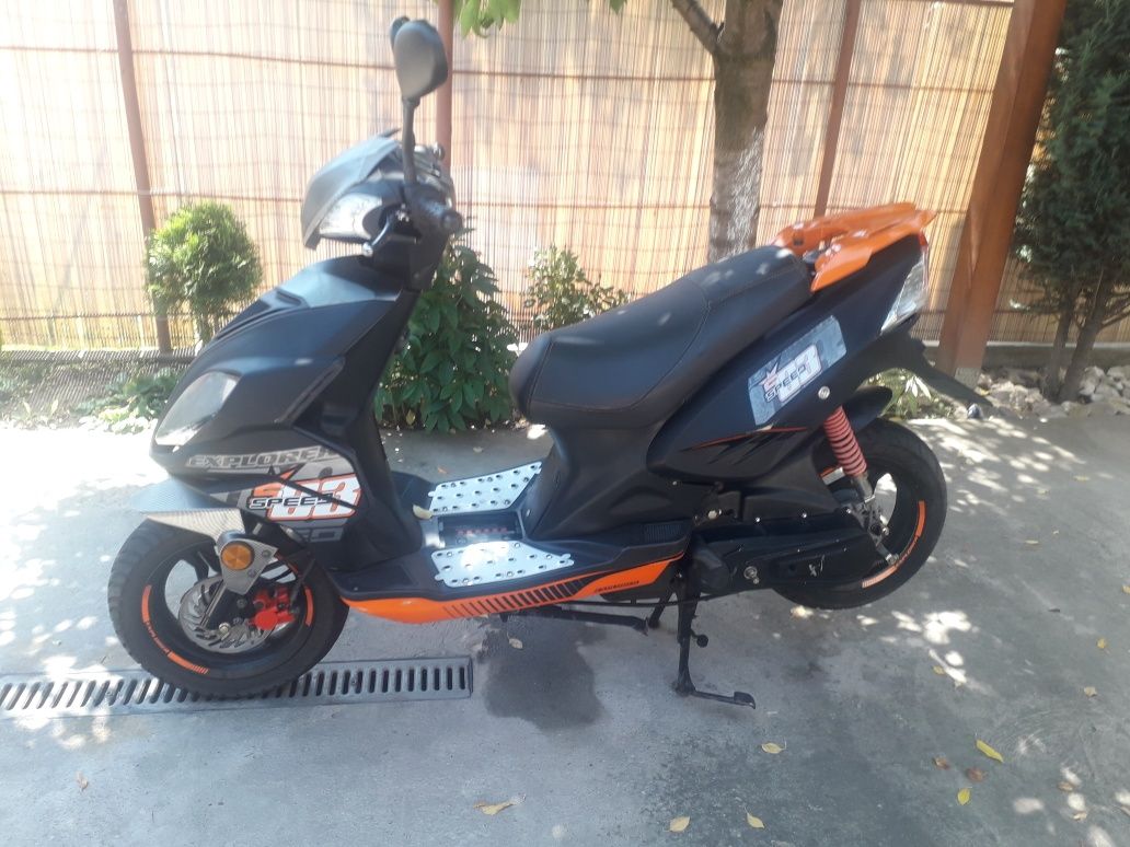 Vand Explorer 49ccc detin CI  si ITP