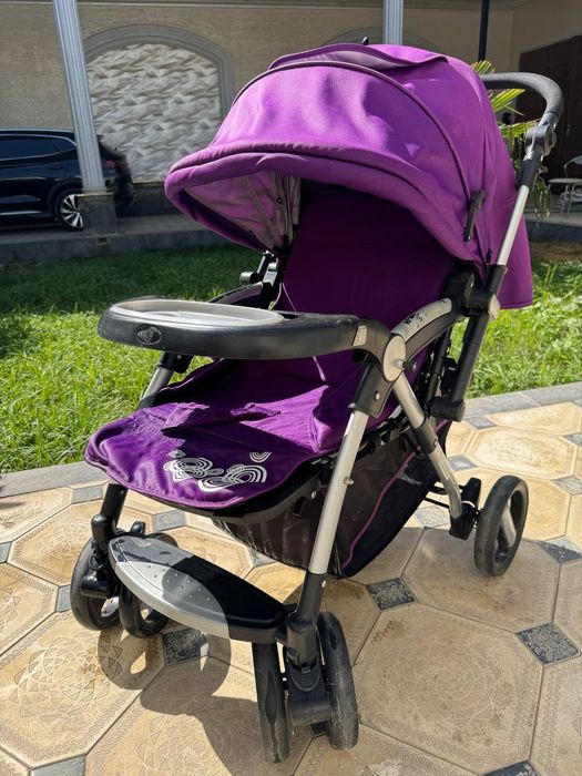 Коляска сотилади