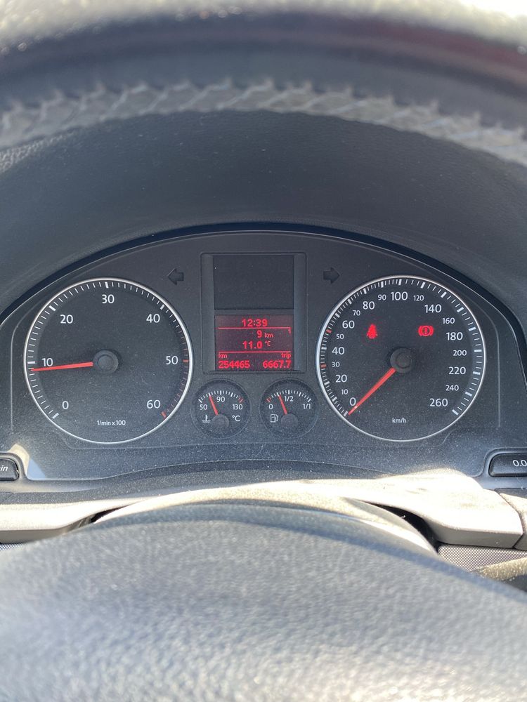 De vanzare golf 5