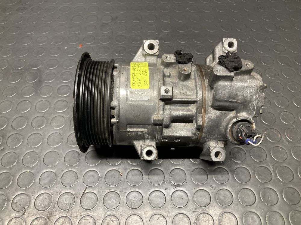 Компресор за тойота авенсис Т25/Toyota avensis T25 2.2D4D 03-08г