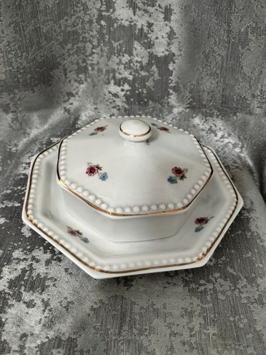 Маслёнка фарфор винтажный