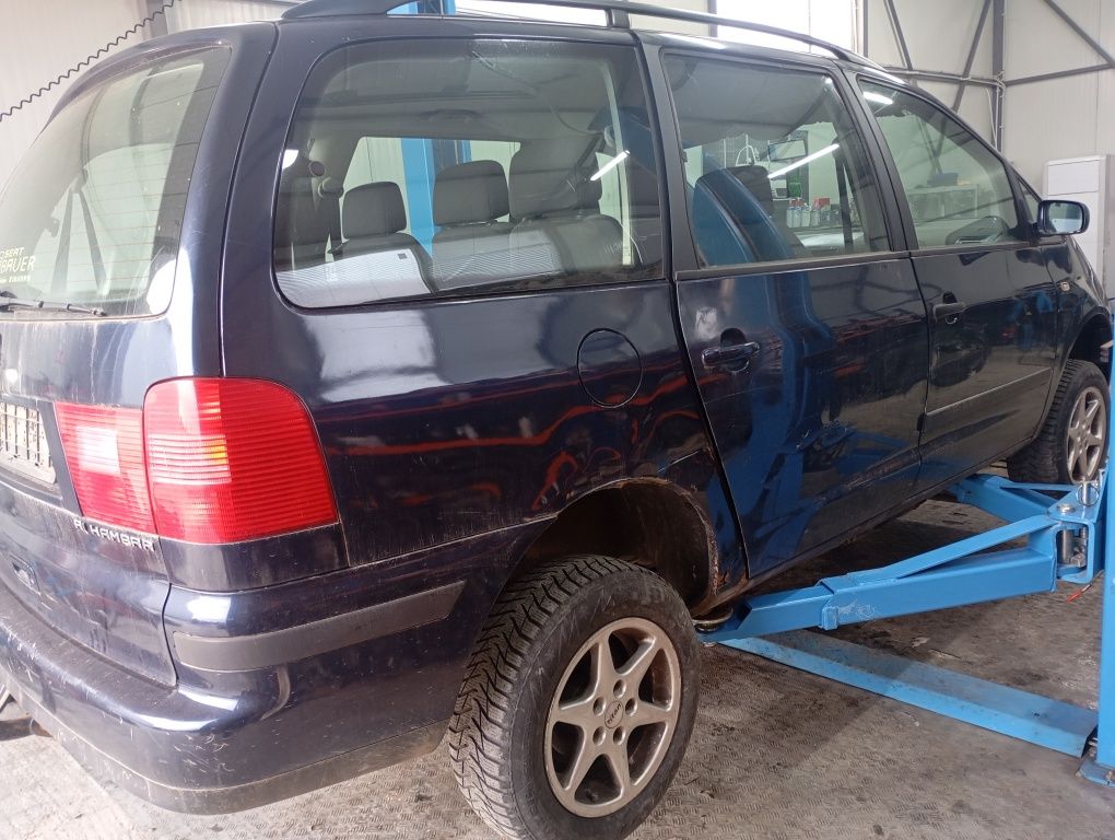 Seat Alhambra 2.0i на части