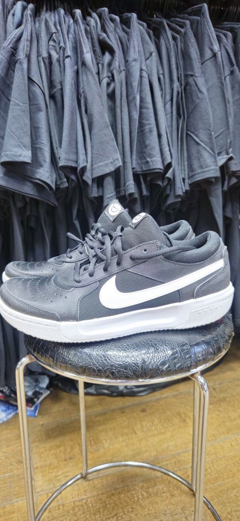 Оригинални кецове Найк/Nike Court Lite размер 42