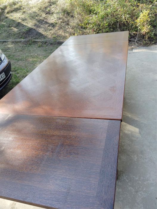 Разтегателна трапезна маса