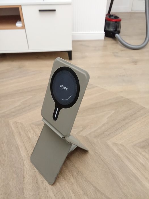 Подставка-кошелек MOFT Tripod Stand MOVAS MagSafe Беж