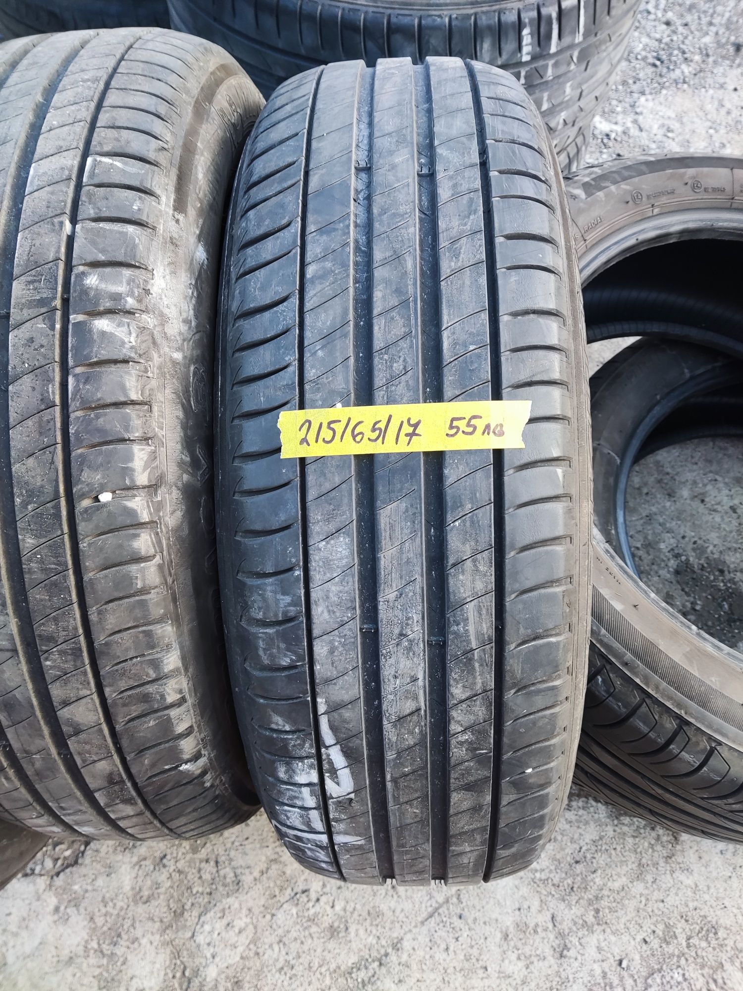 215/65/17 Michelin