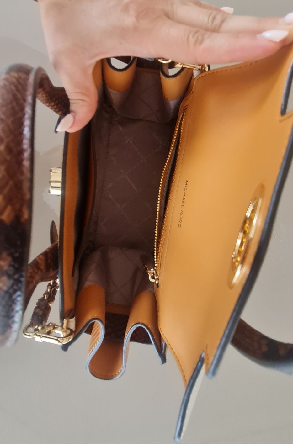 Geantă piele, originală Michael Kors, nepurtată