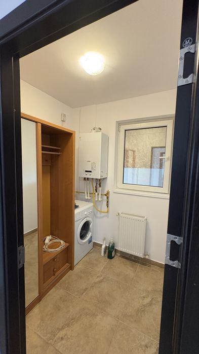 Inchiriez apartament !