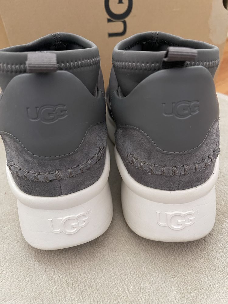 Pantofi sport UGG marimea 36