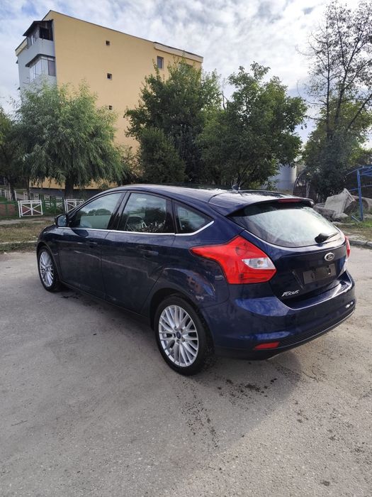 Ford focus 1.6 benzina..2012