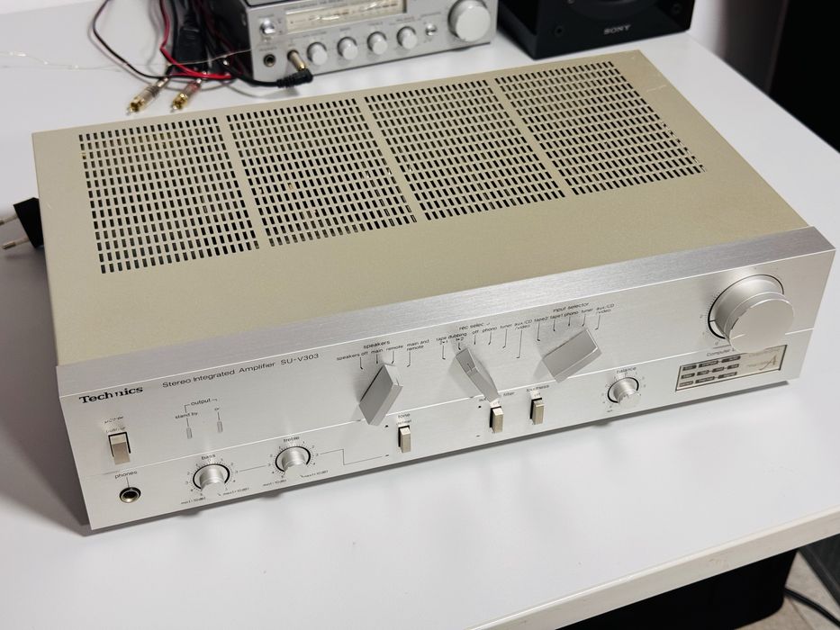 Amplificator TECHNICS SU-V303,new classA,Japan,sunet calitativ,0.005%