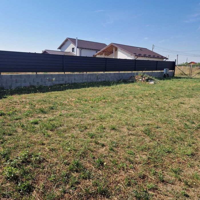 Vând teren in Bradu