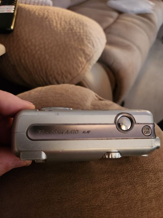 Cameră foto-video CANON PowerShot A410, funcțională.