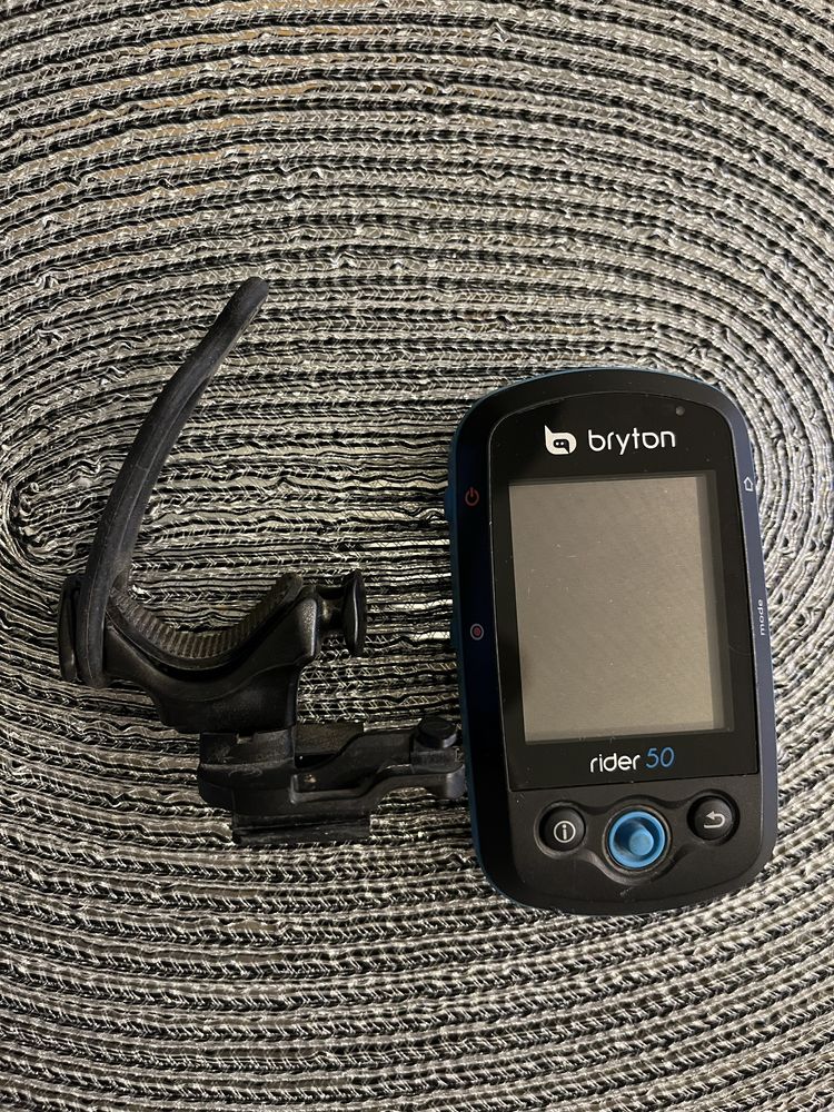 Ciclocomputer cu GPS Bryton Rider 50