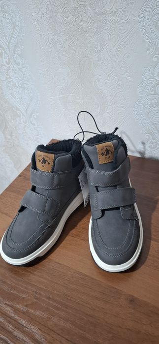 Демисезонные ботинки H&M 32