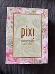 Кутия PIXI-rosee