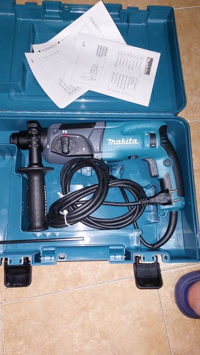 Ciocan rotopercutor Makita HR2470