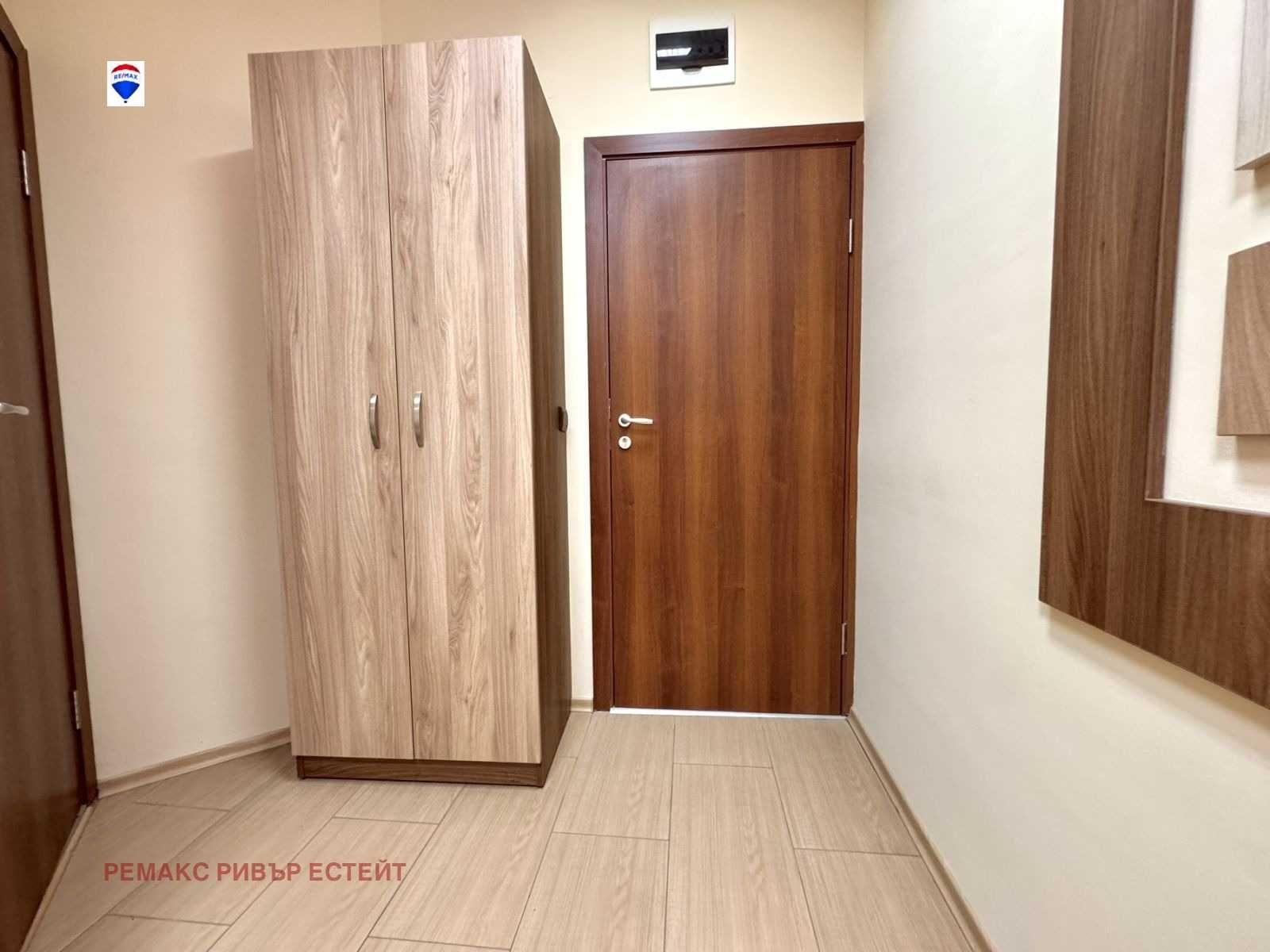 Офис за продажба ТОП център гр. Русе