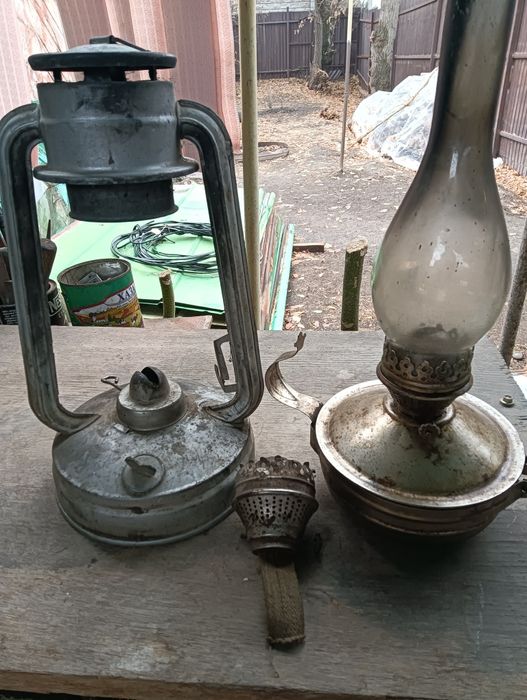 Продается керасиновая лампа,обе за 14000т