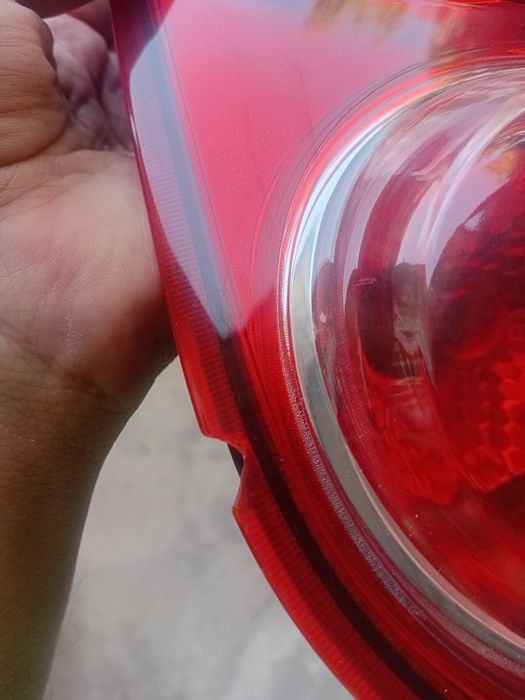 Продам спарк фару левая водителская родная ест маленкий скол