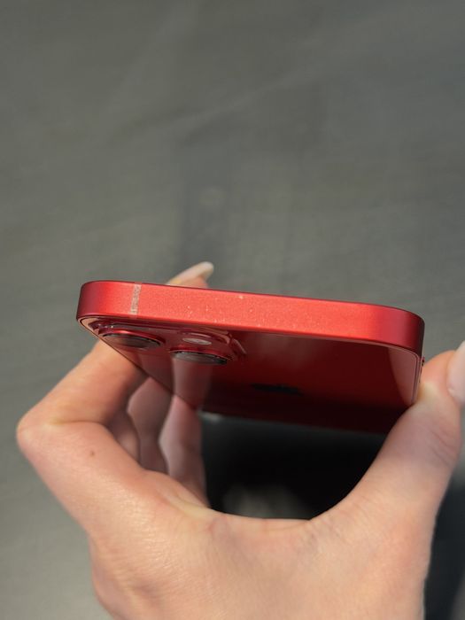 iPhone 13 256gb (Red)