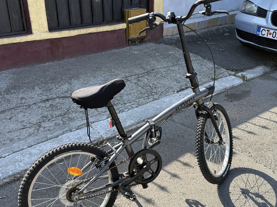Vand bicicleta folosita doar de 5 ori