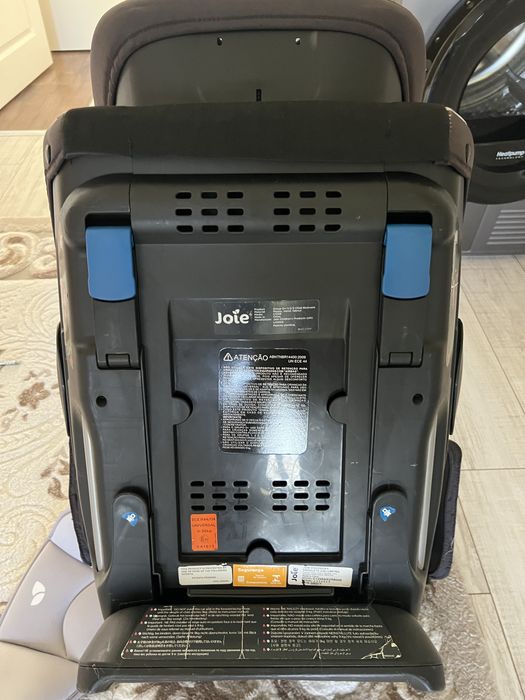 Scaunel auto pentru copii Joie