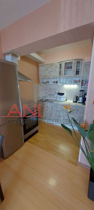 Продава се Тристаен апартамент в Варна, Бриз - 115 кв.м за 2087 €/кв.м - Снимка #2