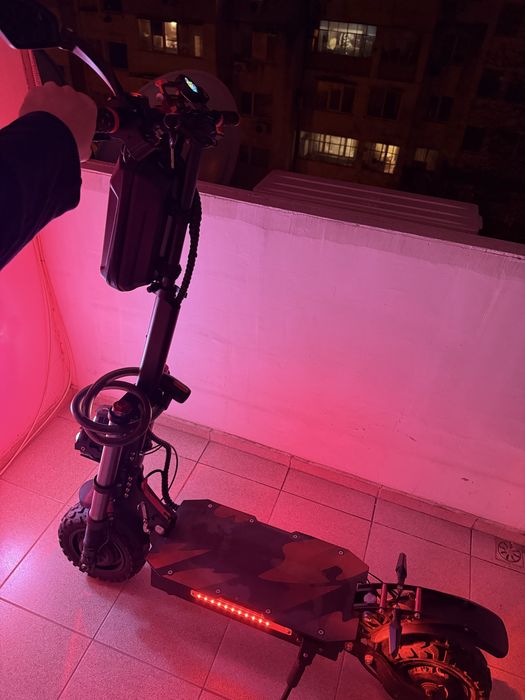 Boyueda S3-11 електрически скутер Scooter 6000W като нов