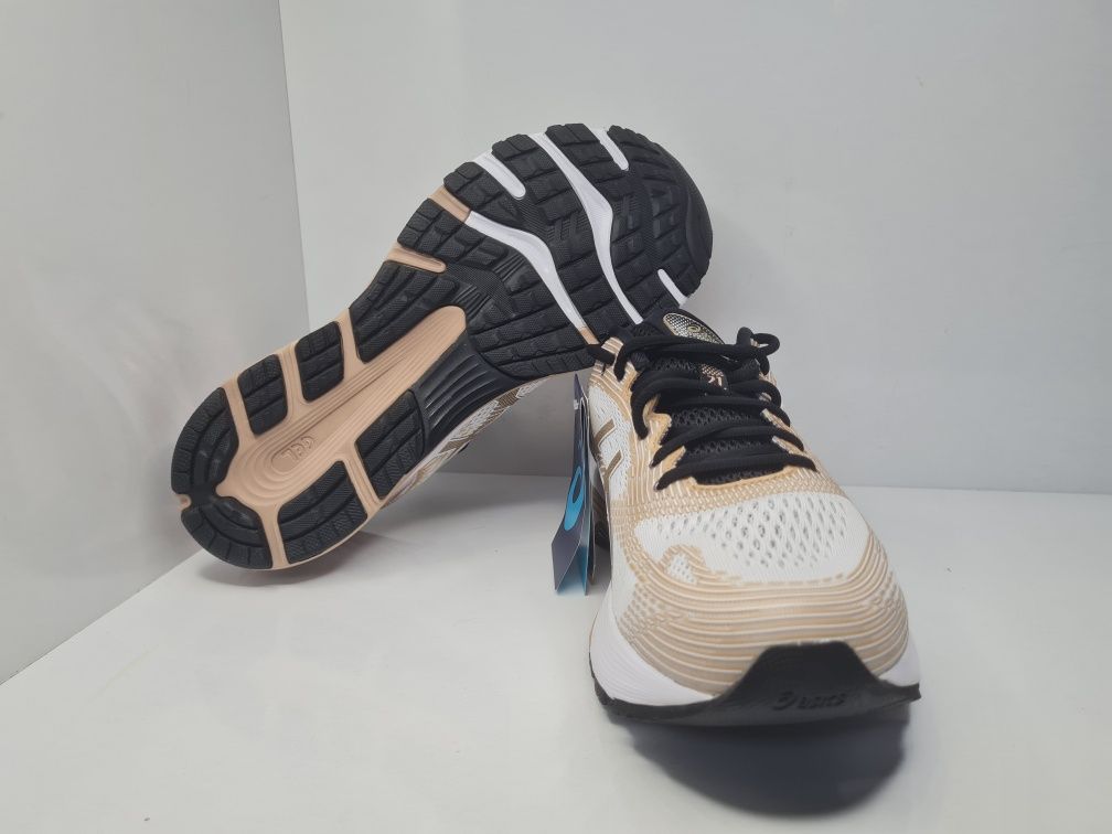 Маратонки Asics Gel-Nimbus 21

Чисто нови с кутия.

Размер 44 стелка 2